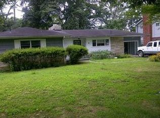 4 Druid Pl, Charleston, WV 25314