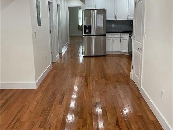 2nd image of 2808 Dewey Ave #2