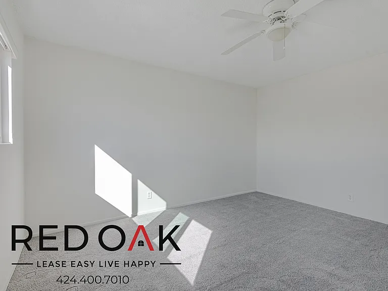 1835 Taft Ave #12 — Photo 13