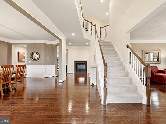 3rd image of 15547 Montresor Rd