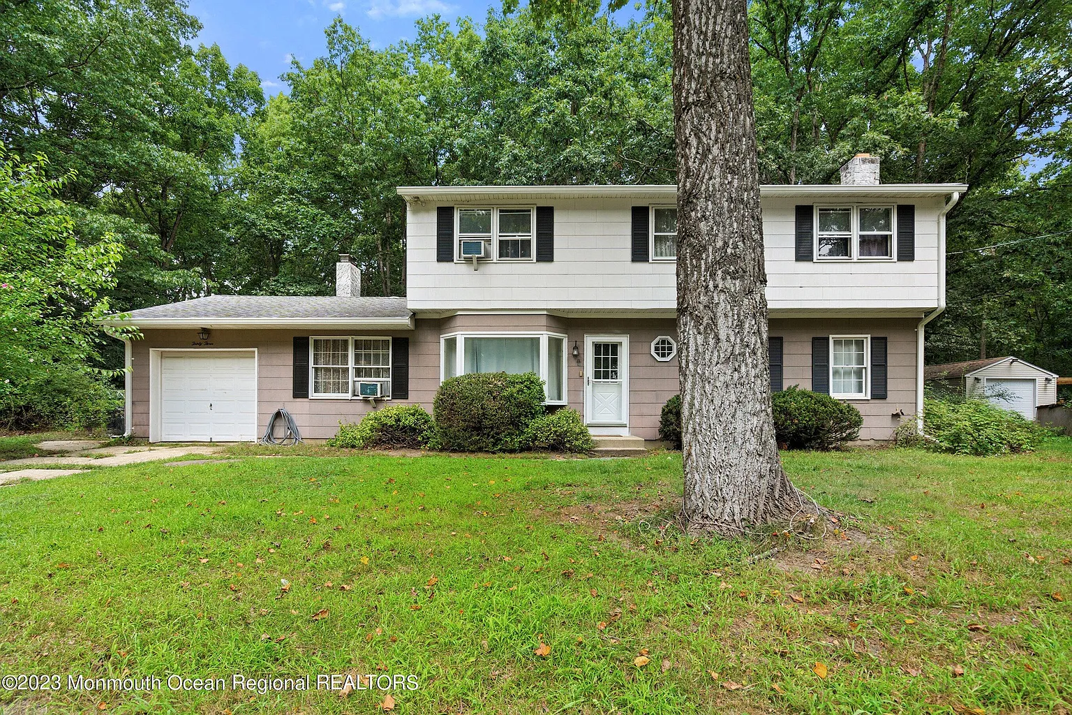 33 Murdock Place photo 1