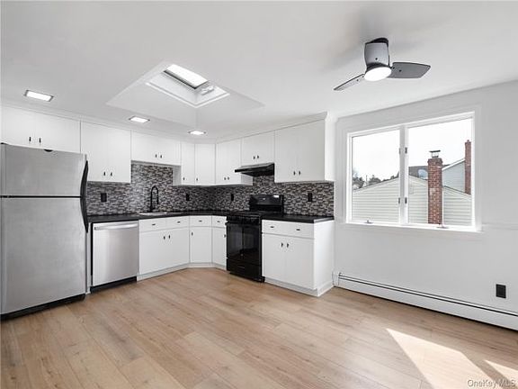 3rd image of 45 Wolfle St Floor 2