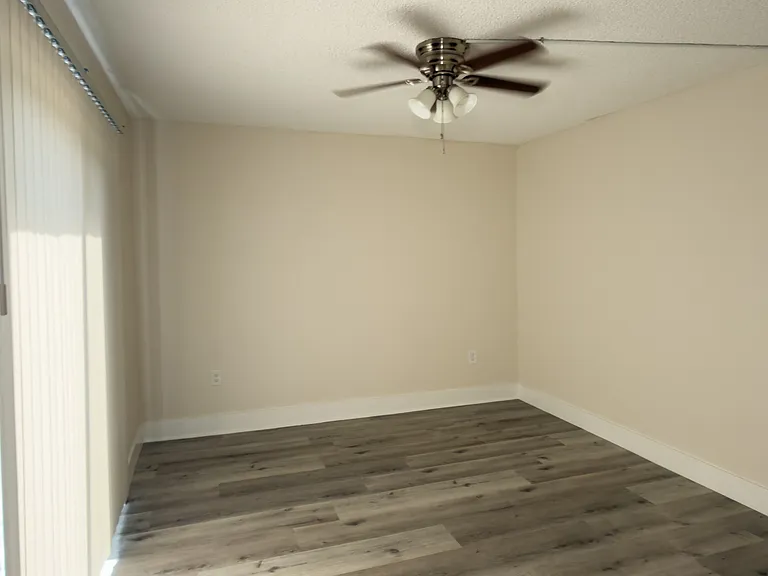5222 Cedarbend Dr #4 — Photo 24