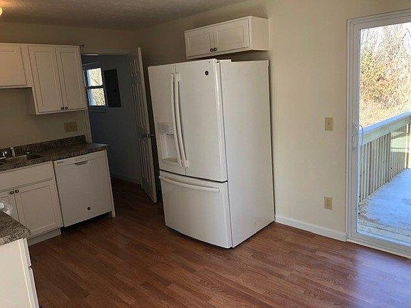 4th image of 430 Odin Dr