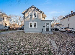 427 Pennsylvania Ave, Aurora, IL 60506