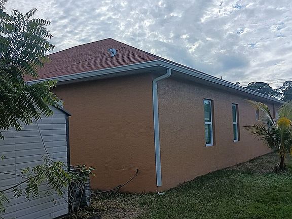 Left side looking to street