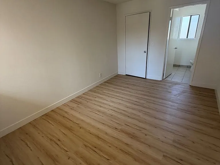 3726 Jasmine Ave — Photo 4
