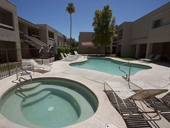 5th image of 3002 N 70th St Unit 223