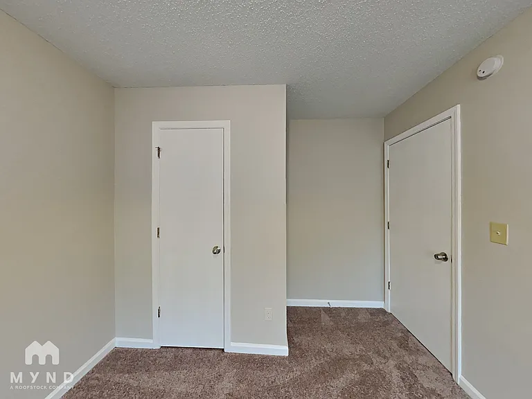 5561 Northcut Dr — Photo 13