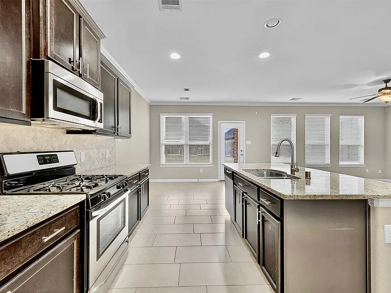 3515 Big Hickory Ct — Photo 8