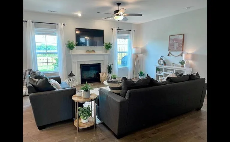 1078 Chesapeake Cove Dr — Photo 18
