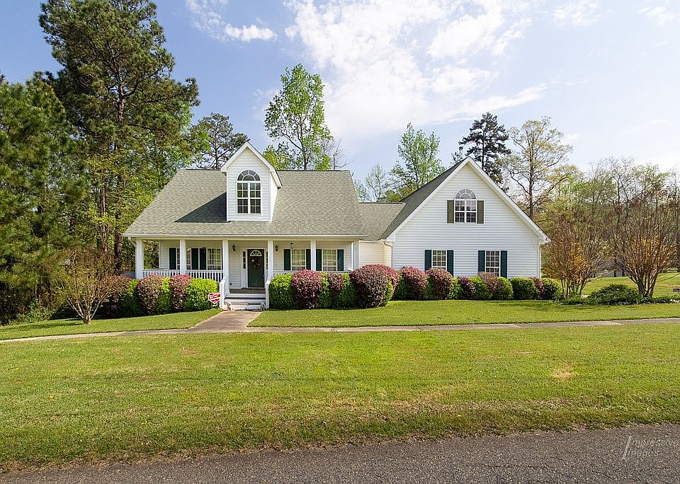 1st image of 364 Twin Lakes Dr