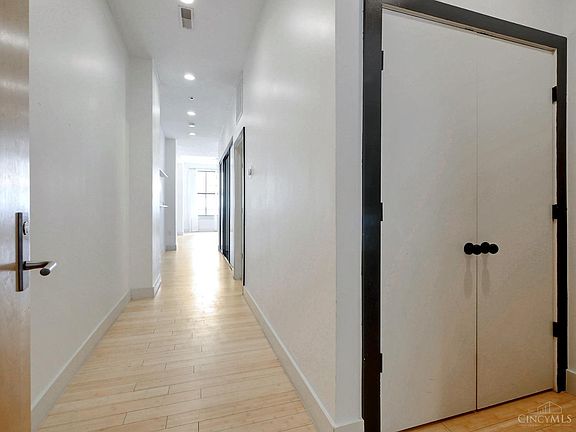 3rd image of 15 W 4th St Unit 408
