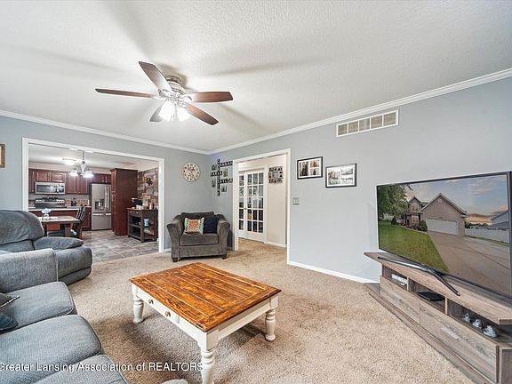 5th image of 2129 Moorwood Dr