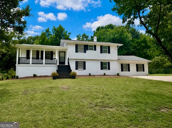 1535 Lake Jodeco Rd, Jonesboro, GA 30236