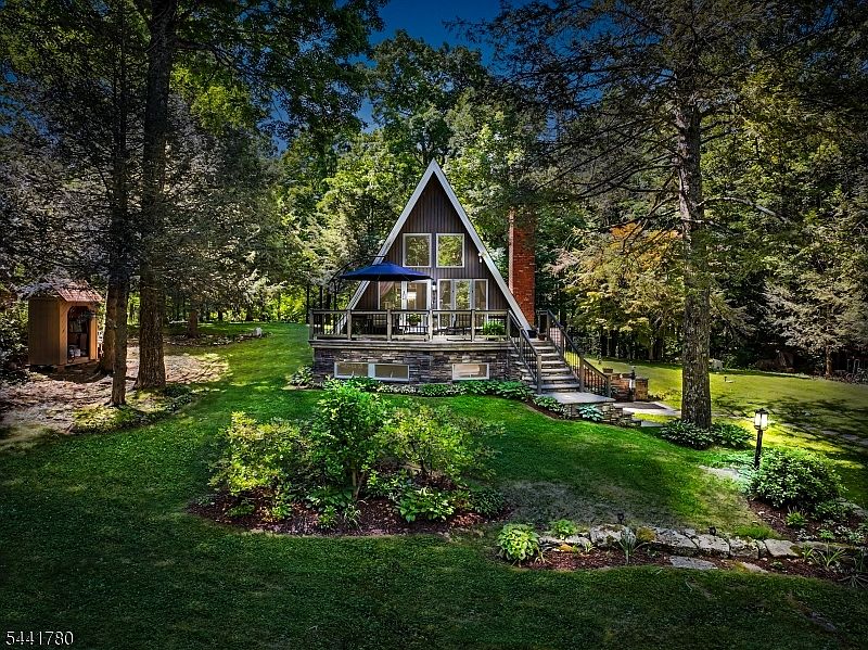 1st image of 420 Phillips Rd