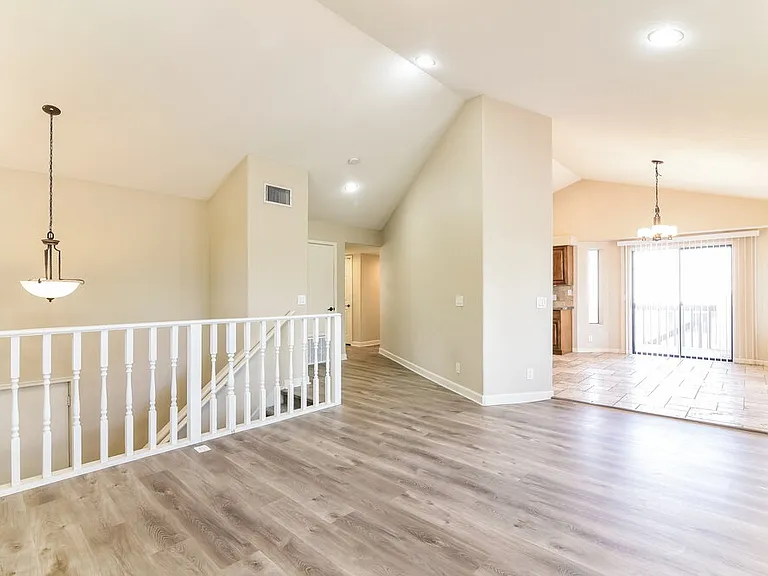 1522 W Del Rio St — Photo 6