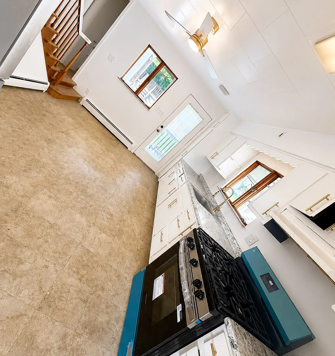529 Green Street - 1 — Photo 3
