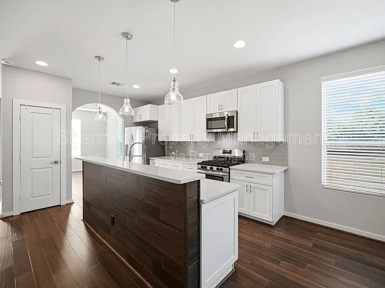 605 Dumble St — Photo 18
