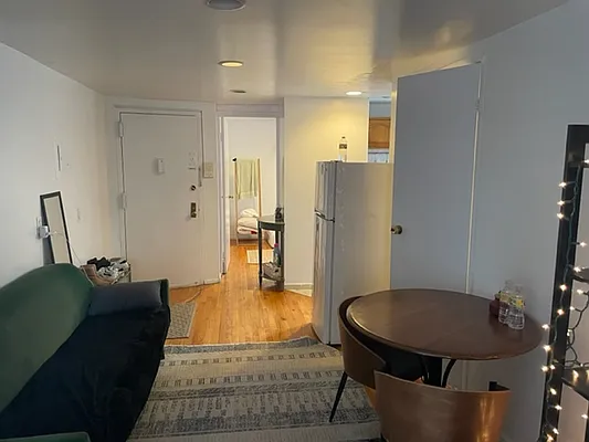 Rented by Oxford Property Group | media 6