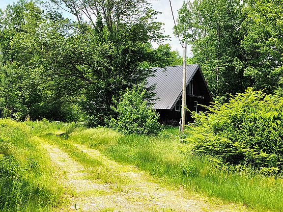 5th image of 10 Amber Lane