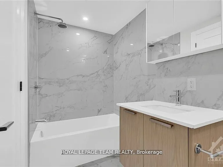 58 Florence St #2 — Photo 12