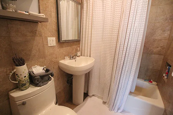 Rented by Luxor Homes & Investment Realty | media 15