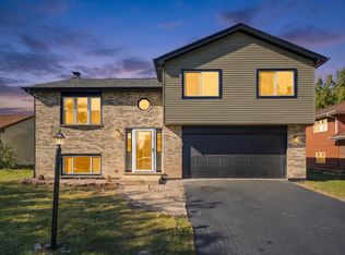 22042 Scott Dr, Richton Park, IL 60471