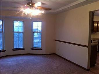 4th image of 416 Hithergreen Dr