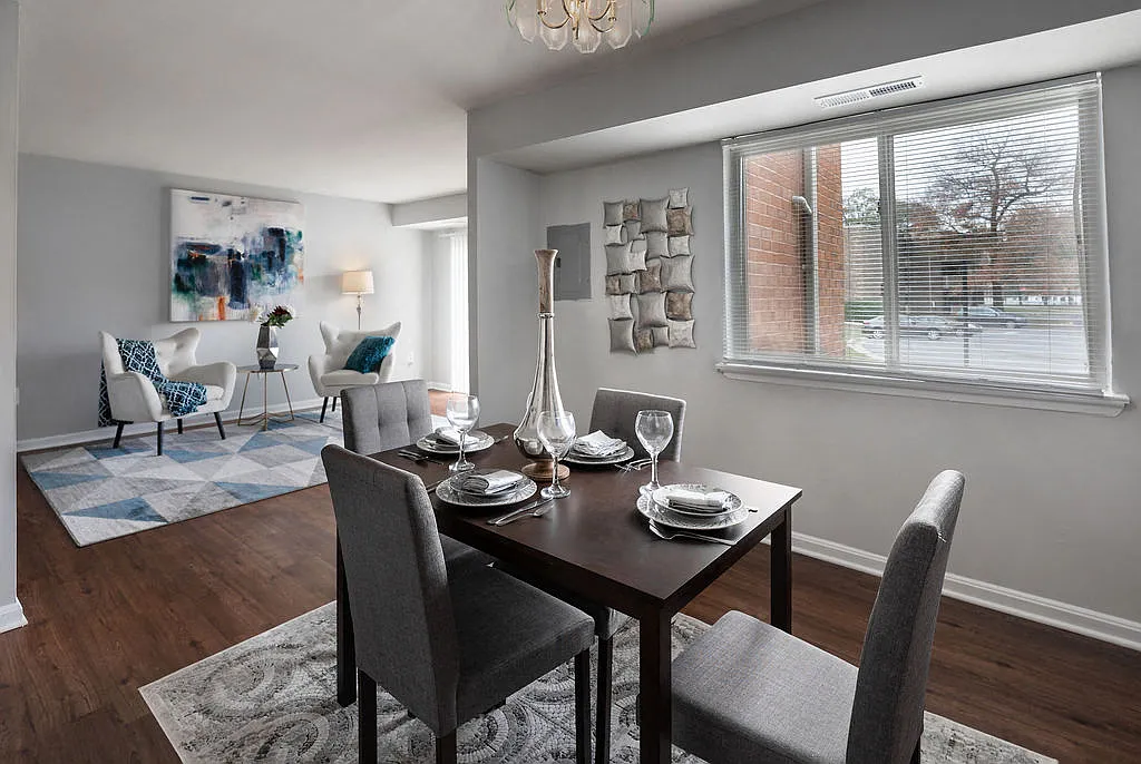 The Glendale Residence — Photo 3