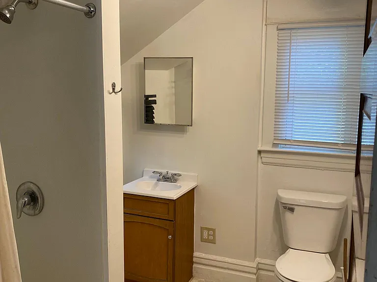 708 N Sycamore St — Photo 13