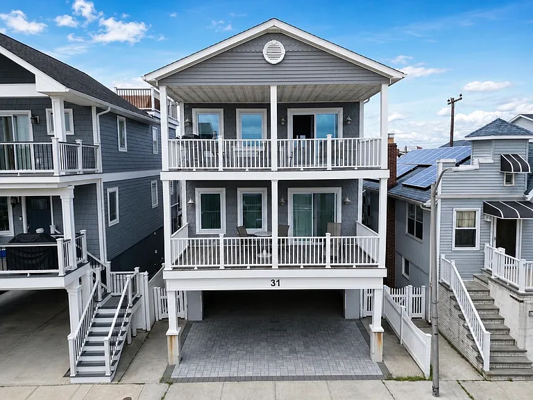 31 Florida St — Photo 1