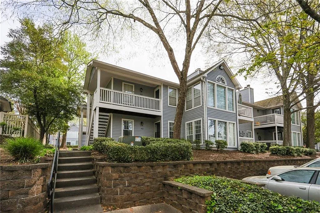 Building Photo - 402 Olde Mill Ln