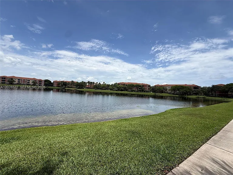 4704 SW 160th Ave #215 — Photo 78