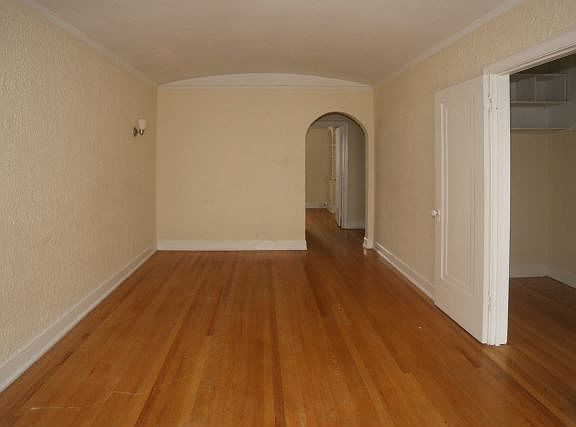 5th image of 536 W Arlington Pl APT 312