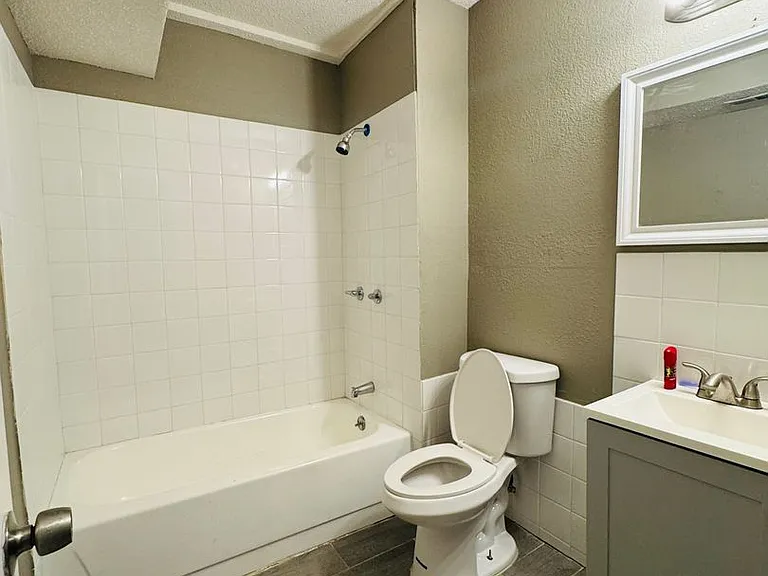 2701 Benton Blvd — Photo 3