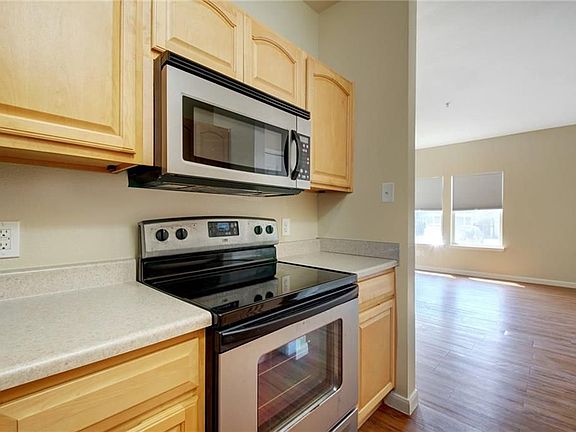 5th image of 12166 Metric Blvd APT 162
