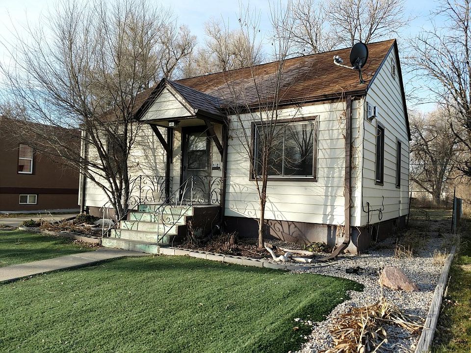 1st image of 2626 W B St