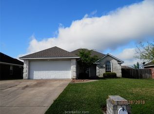 2402 Axis Ct, College Station, TX 77845