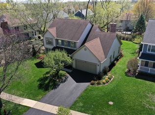 923 W Hidden Hills Ln, Palatine, IL 60067