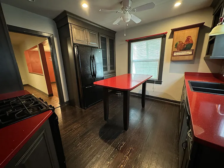 1345 W Smith St — Photo 17