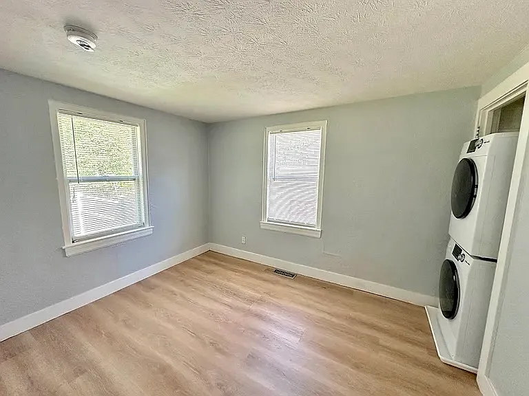 11 Benoit Ave — Photo 8