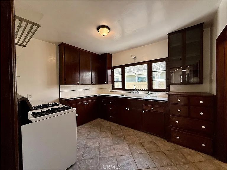 1117 Bennett Ave — Photo 13