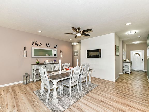 5th image of 7208 Wooden Grange Dr
