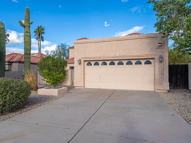 3980 E Graythorn St — Photo 25