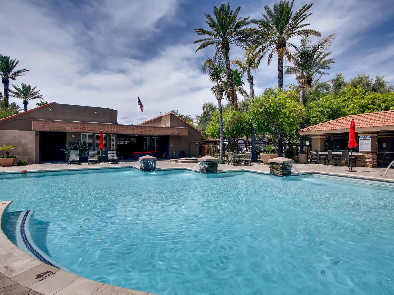 1 bed, 1.0 bath, 739 sqft, $1,875 — Photo 4