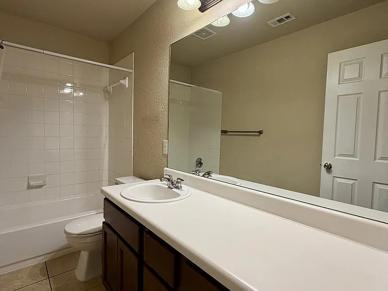 419 Dolly Dr — Photo 15
