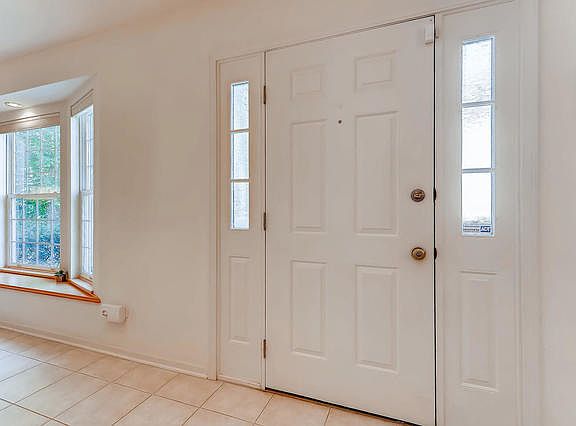 3rd image of 1344 Laurel Oaks Dr