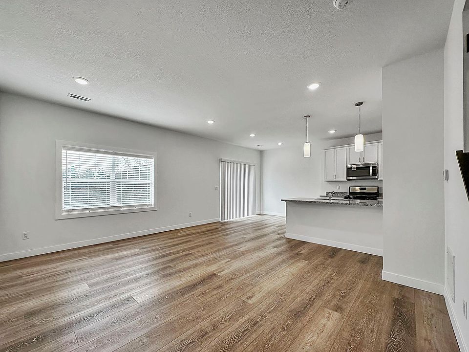 The Townhomes at Northwest Pointe 5337 Villa Dr Davenport IA Zillow