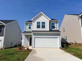 5326 Spicewood Lake Ln, Winston Salem, NC 27106